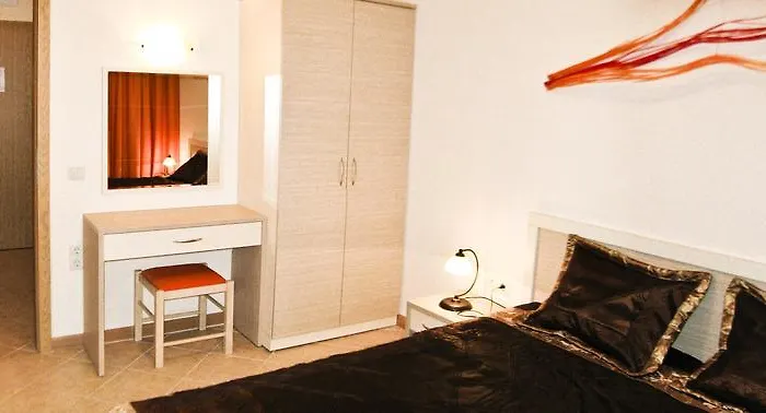 公寓 Rogala In Royal Sun Complex *